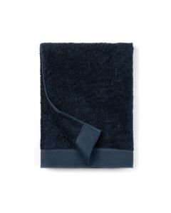 {{product.name}} - {{product.manufacturer}} - {{product.sku}}