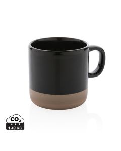 {{product.name}} - {{product.manufacturer}} - {{product.sku}}