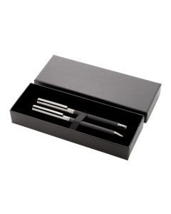 {{product.name}} - {{product.manufacturer}} - {{product.sku}}