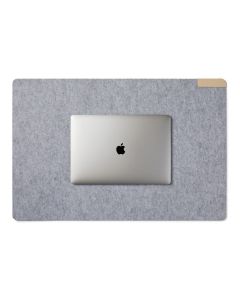 {{product.name}} - {{product.manufacturer}} - {{product.sku}}